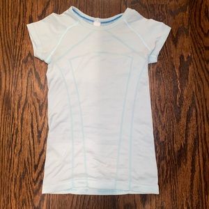 Iviva baby blue short sleeve